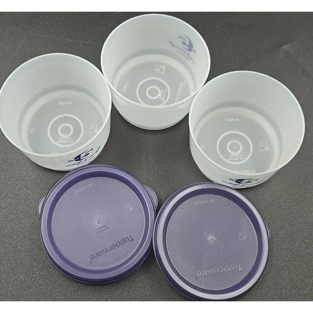 Set of 3 Tupperware 